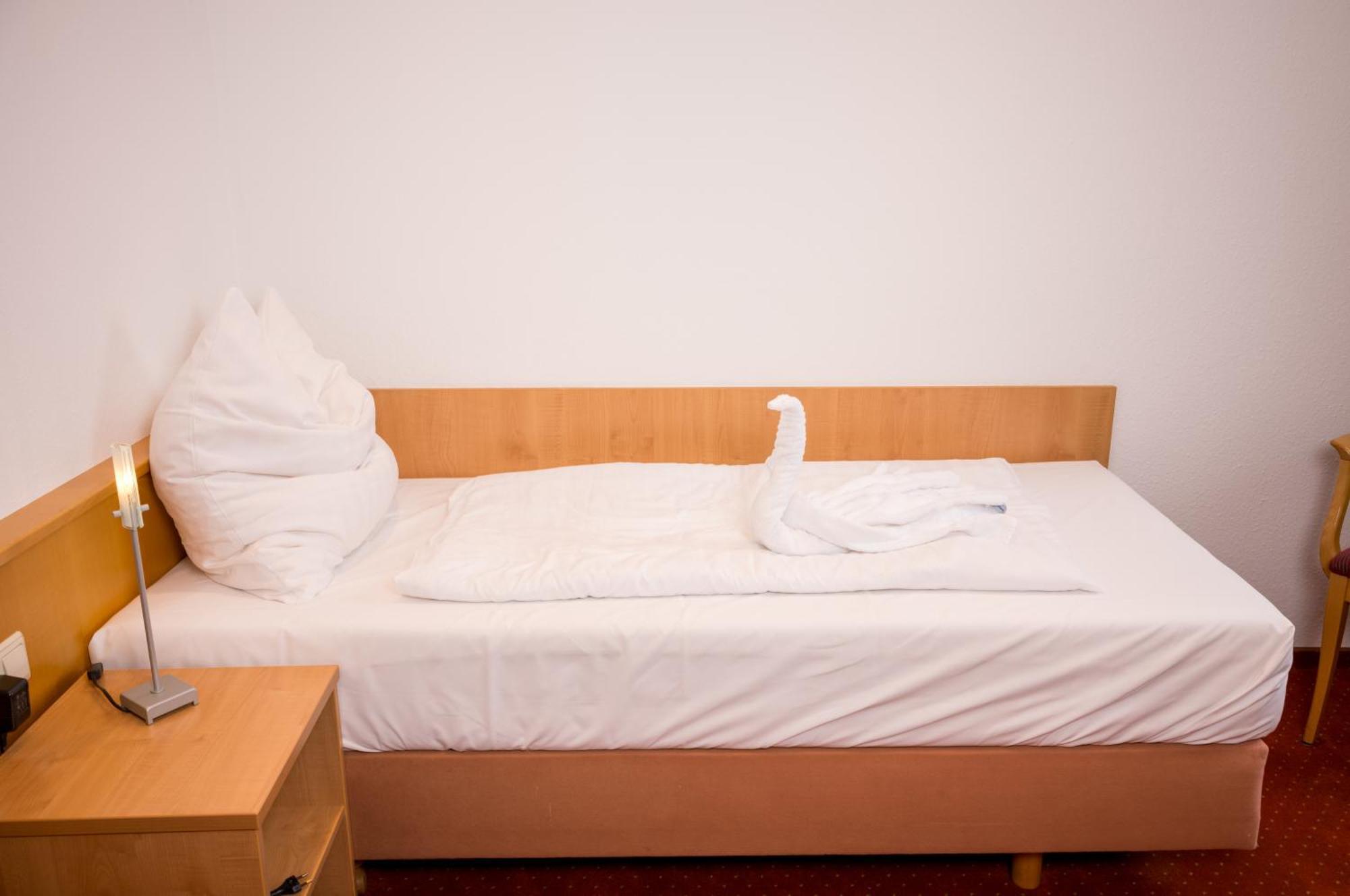 Hotel Restaurant Zehntscheune Sinsheim Eksteriør billede