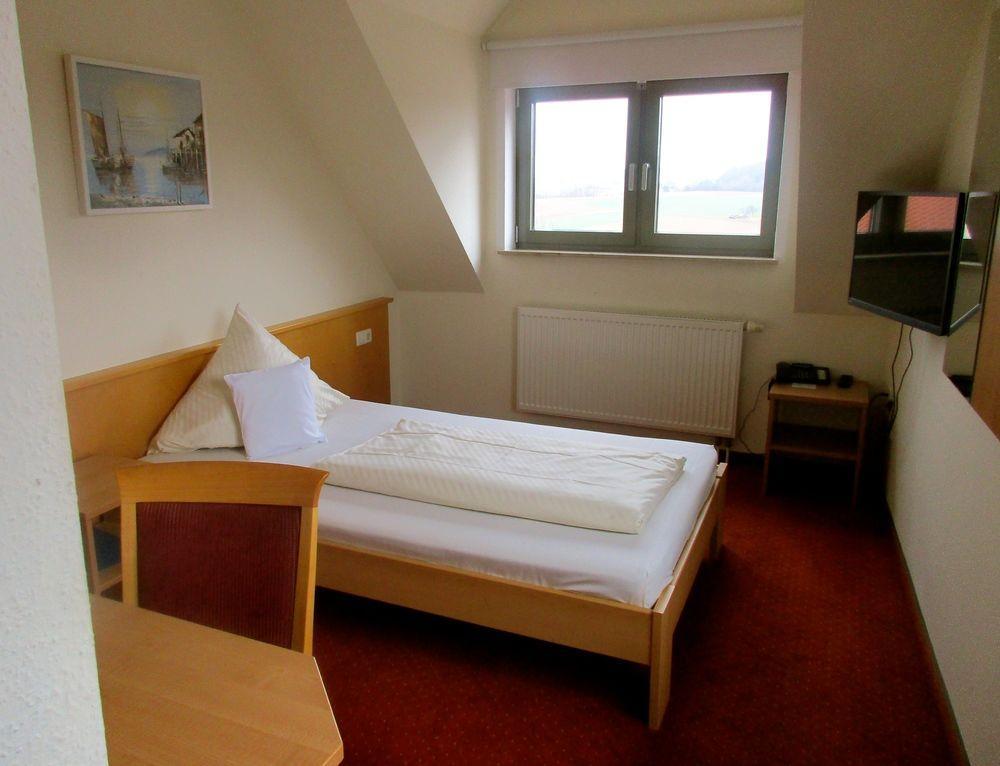 Hotel Restaurant Zehntscheune Sinsheim Eksteriør billede
